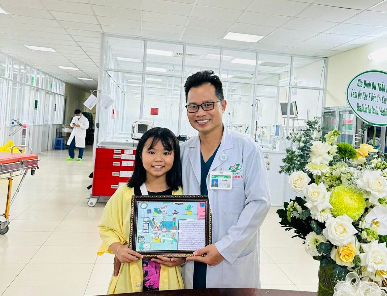 Bức tranh từ trái tim – Món quà tinh thần ý nghĩa dành cho y bác sĩ Khoa Hồi sức tích cực nội, Bệnh viện Quân y 175