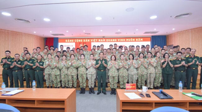 BỆNH VIỆN QUÂN Y 175 TỔ CHỨC HỘI NGHỊ THÔNG BÁO NHÂN SỰ CHÍNH THỨC, DỰ BỊ BỆNH VIỆN DÃ CHIẾN 2.7 VÀ GẶP MẶT NẮM BẮT TÌNH HÌNH TƯ TƯỞNG TRƯỚC KHI BÀN GIAO VỀ CỤC GÌN GIỮ HOÀ BÌNH VIỆT NAM