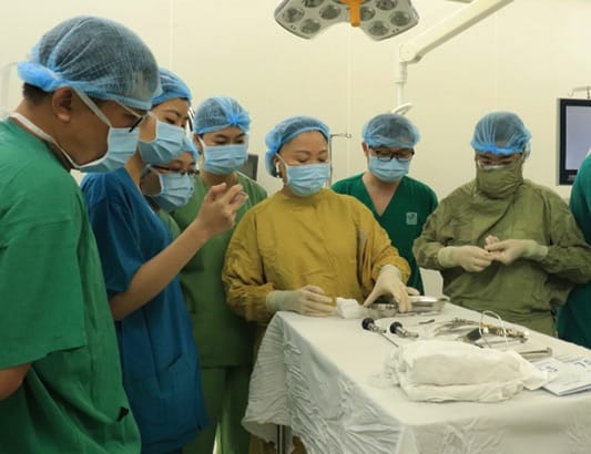Tập huấn, đào tạo phẫu thuật cắt amidan, nạo va bằng dao Plasma