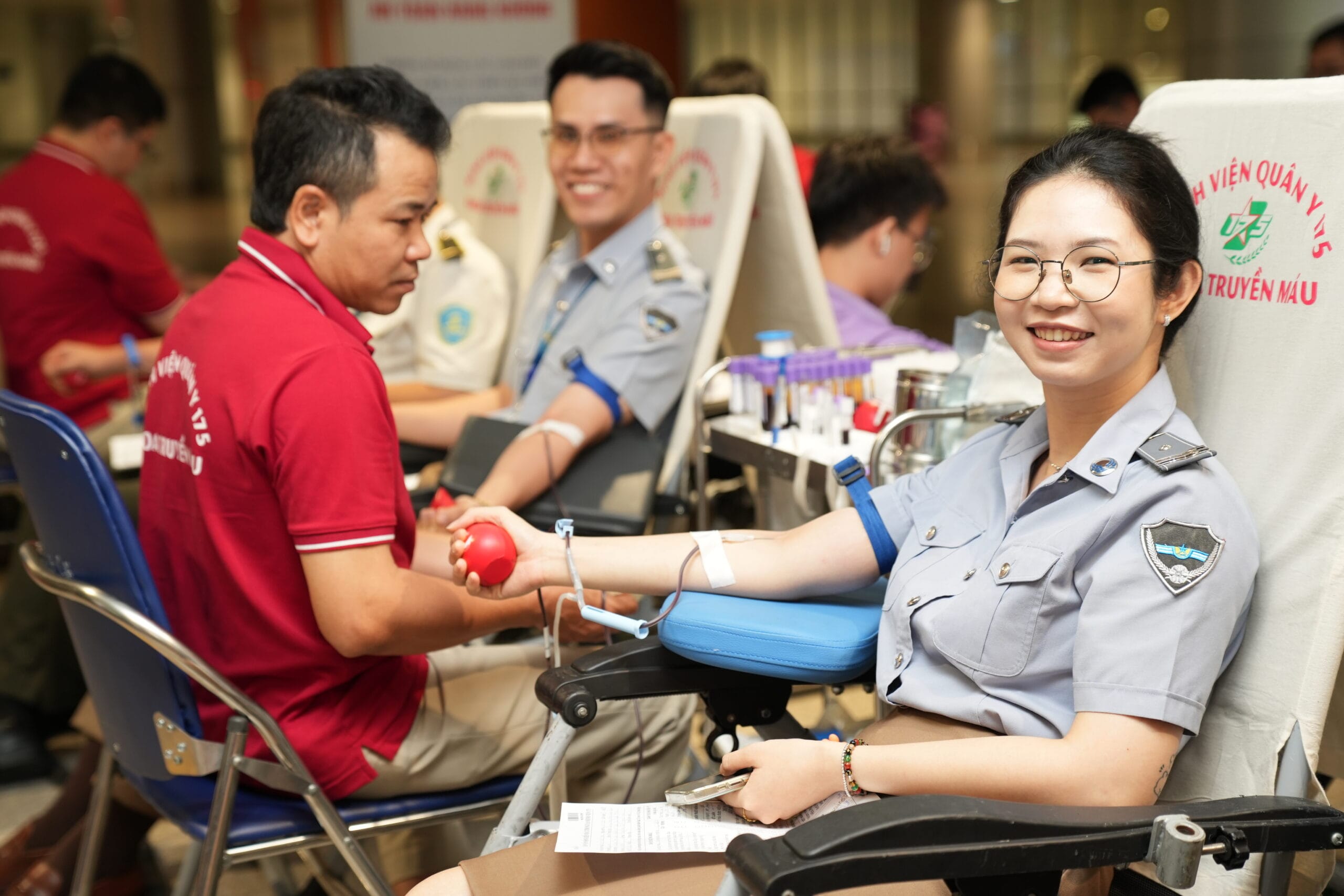 Bệnh viện Quân y 175 tổ chức hiến máu tình nguyện “Giọt máu hồng Cảng Hàng không Quốc tế Tân Sơn Nhất”