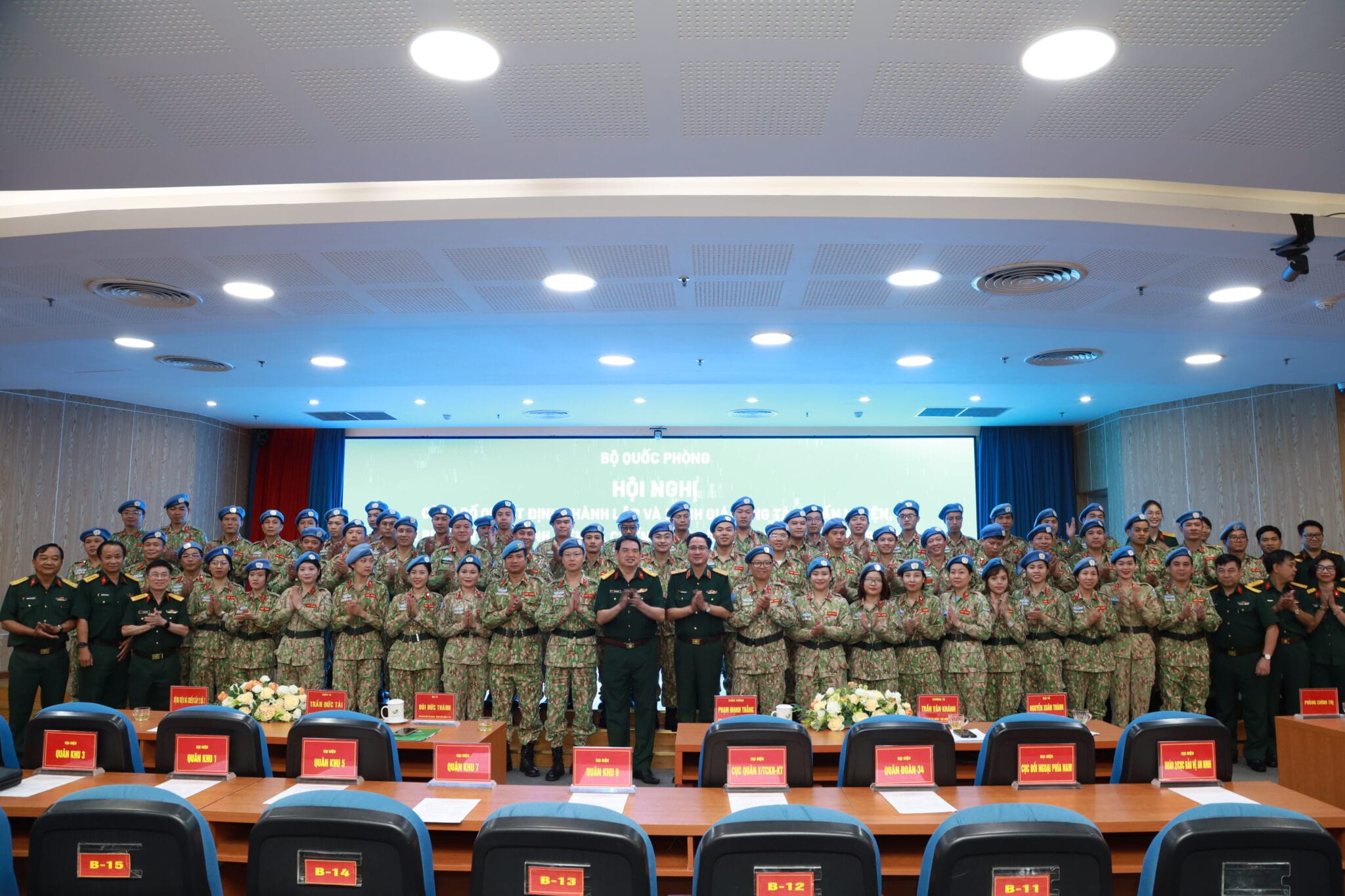 Công bố quyết định thành lập và ra mắt Bệnh viện Dã chiến cấp 2 số 7